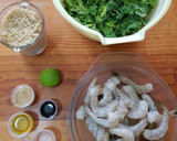 Foto del paso 1 de la receta: Ensalada de quinoa, kale y camarones con aderezo de tahini