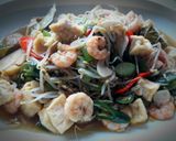 Foto langkah ke 6 dari resep Tumis Tauge Bunga Bawang.