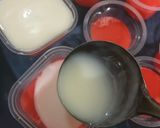 Foto langkah ke 6 dari resep Puding Cocopandan Vla Susu.