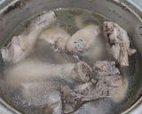 Foto langkah ke 2 dari resep Nasi Sop Ayam.