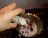 Foto del paso 2 de la receta Espaguetis marineros con salsa de setas