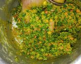 पालक चने के पकौड़े (Palak chane ke pakode recipe in Hindi) रेसिपी चरण 3 फोटो