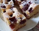 Cseresznyés meggyes süti recept fázis 9 fotója