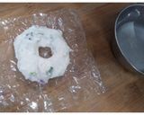 A picture of step 4 of Medu Vada.