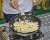 รูปขั้นตอนการทำที่ 11 ของ ข้าวผัดไข่ เม็ดร่วนสวย ไม่มัน ไม่เลี่ยน อร่อยถูกปากคนในครอบครัว