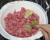 A picture of step 1 of Fry Mince (Bhuna Qeema).