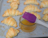 Foto del paso 8 de la receta: Mini croissants rellenos de praliné