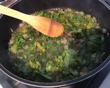 Une image de l'étape 11 de Chou Kale sauté au jus de cerf, ail et oignon.