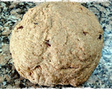 Foto del paso 4 de la receta: Pan dulce vegano individual con almendras y pasas de uva 🍇