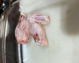 Foto del paso 3 de la receta: Alas de pollo adobadas