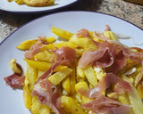 Foto del paso 4 de la receta: Huevos rotos con pico de gallo