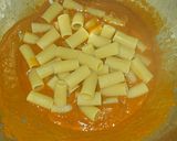 Foto del paso 5 de la receta: Rigattoni en salsa de gambitas rojas