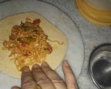 A picture of step 4 of Atta Maggi Roll.