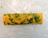 Foto del passaggio 4 della ricetta Rotolo di frittata variegato