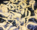 A picture of step 3 of Home made pakoria.