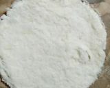 A picture of step 1 of Bread kachori.