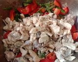 Foto langkah ke 3 dari resep Tumis Ayam Paprika.