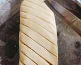 A picture of step 3 of Chicken, Cheese Bread 😍😋.