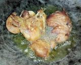 Foto langkah ke 3 dari resep Ayam Goreng Saus Telur Asin (Plus Saus Keju).