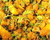 A picture of step 3 of Potato pakodi.