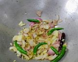 A picture of step 3 of Sajna Phalli/Drumsticks Light Subji.