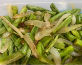 Foto del paso 1 de la receta: Ejotes con cebolla