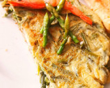 Foto del paso 6 de la receta: Tortilla de Espárragos trigueros con Gambas blancas