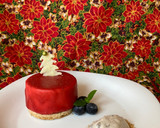 Foto del paso 17 de la receta: Mousse de frutos rojos, glaseado espejo y helado de nuez