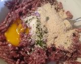A picture of step 2 of Polpette e melanzane a funghetto.