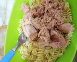 Foto del paso 2 de la receta: Fideos con atún