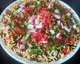 A picture of step 4 of Dhabeli with sarso chutney.