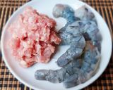 Hình bước làm 1 của món Canh BÍ ĐAO cuộn tôm thịt