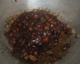A picture of step 4 of Chinese Bhel.