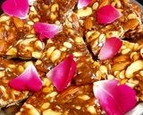 मिक्स ड्राई फ्रूट्स चिक्की (mix dry fruit chikki recipe in Hindi) रेसिपी चरण 6 फोटो