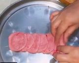 A picture of step 4 of Steamed rose buns.