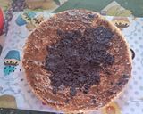 Foto del paso 12 de la receta: Torta de dos cítricos y jengibre decorada con dulce de leche y pera, ganache de chocolate
