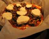 Foto del paso 2 de la receta: 4 pizzas 4