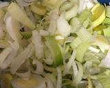 Foto del paso 1 de la receta: Quiche de puerros y cebolla