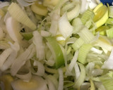 Foto del paso 1 de la receta: Quiche de puerros y cebolla