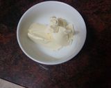 Foto del paso 3 de la receta: Copa doble mousse sobre base de galletas