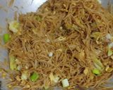Foto langkah ke 6 dari resep Bihun Goreng ala Solaria.