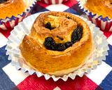 A picture of step 17 of Cinnamon & Raisins Roll.