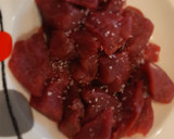 Foto del paso 3 de la receta: Ragout de ternera y setas en salsa de soja y nata