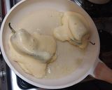 Foto del paso 6 de la receta: Chiles rellenos de queso panela capeados 🫢