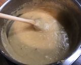 Une image de l'étape 4 de Semoule de blé fine façon purée au bouillon de bœuf et coriandre hachée.