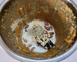 A picture of step 6 of Creamy Chikoo Almond Ice Cream.