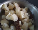 மரவள்ளிக்கிழங்கு மசியல் ரெசிபி ஸ்டேப் 2 புகைப்படம்