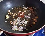 Hình bước làm 3 của món Lòng vịt xào măng