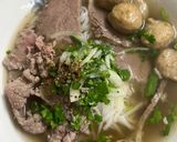A picture of step 5 of Phở Bò (Vietnamese Beef Noodle Soup).