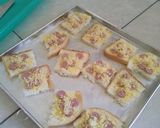 Foto langkah ke 3 dari resep Pizza garing roti tawar.
